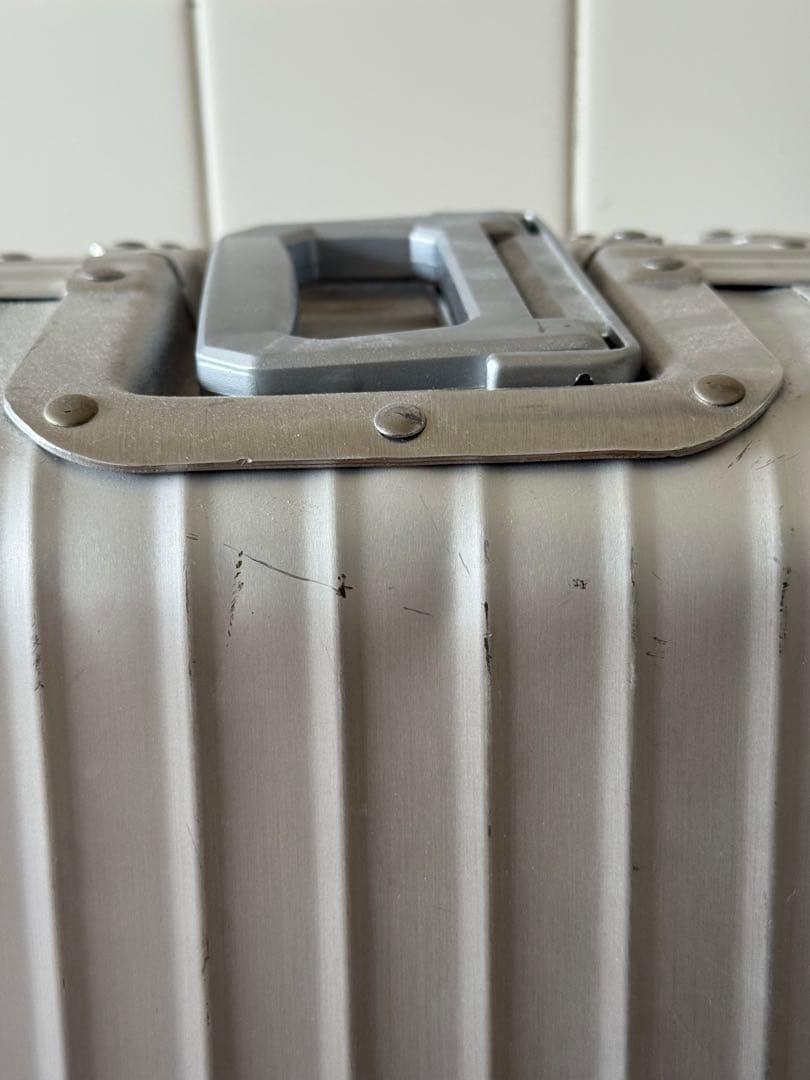 リモワ トパーズ　サイドハンドル　スーツケース