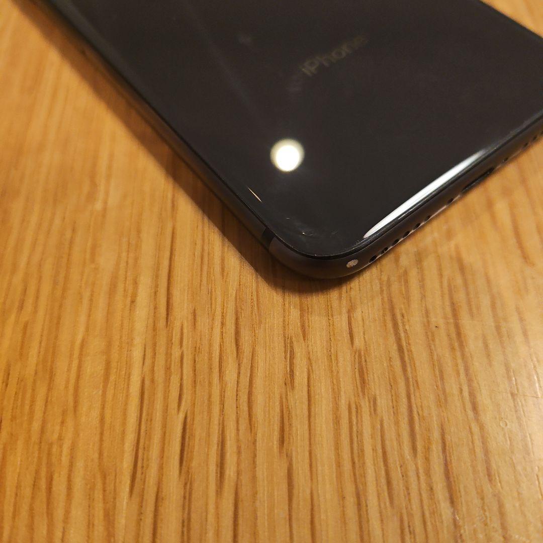 iPhone　8 64ギガ