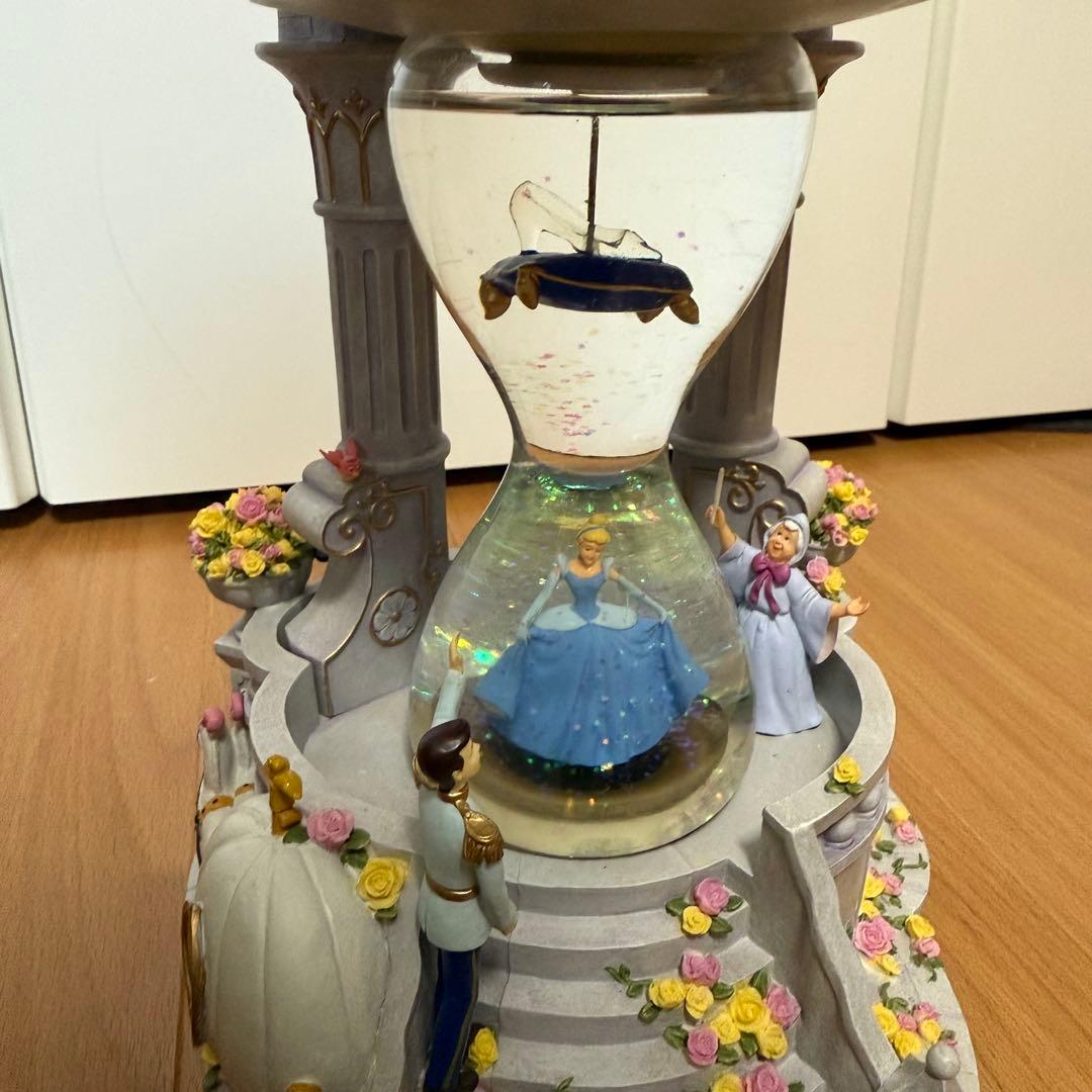 ディズニー　シンデレラ　スノーグローブ