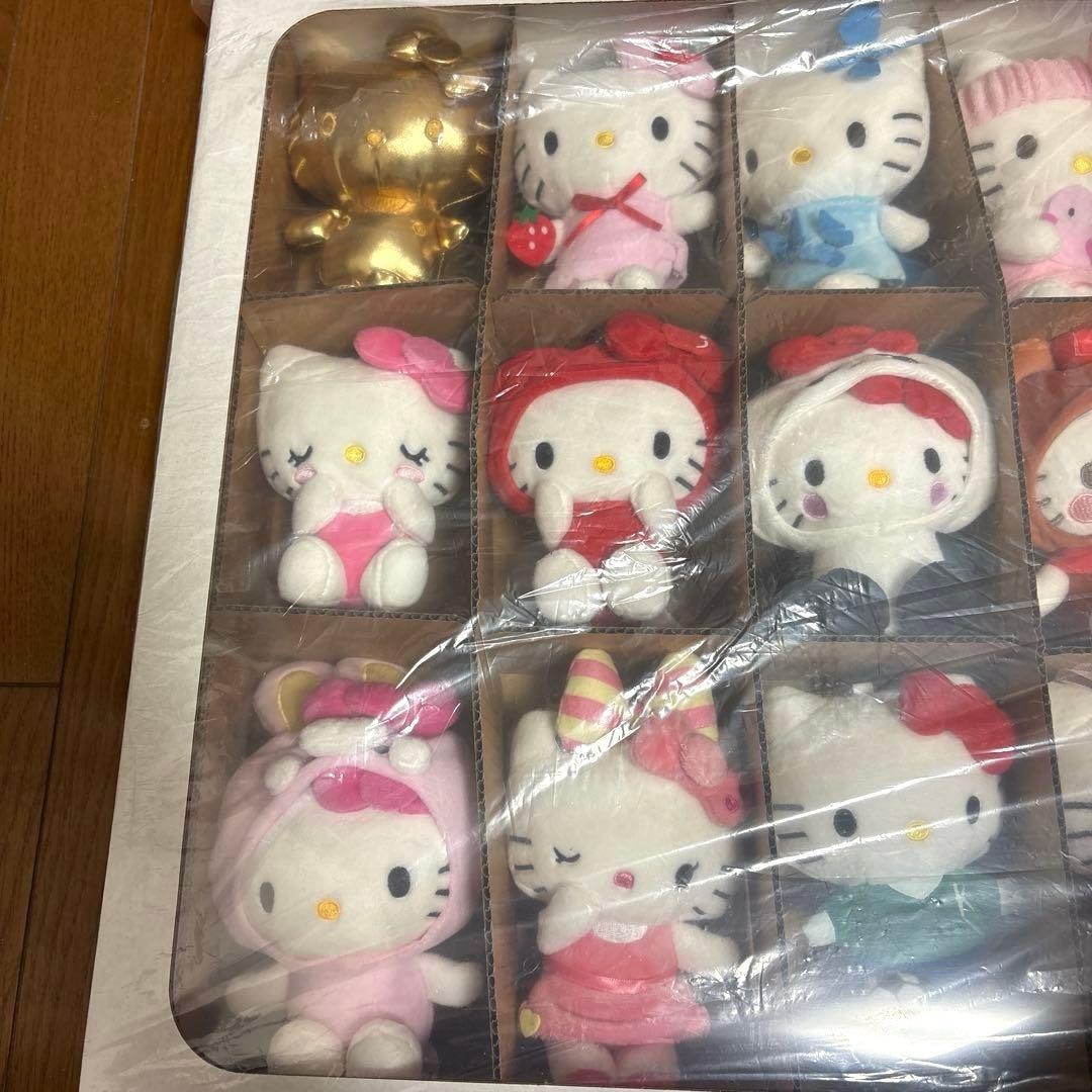 アベイル キティ ハローキティ 21個 マスコットチャーム 50周年 ゴールド