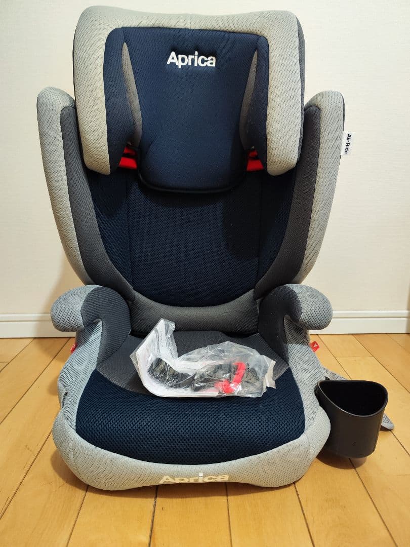 期間限定　超美品　Aprica ジュニアシート ネイビー/グレー