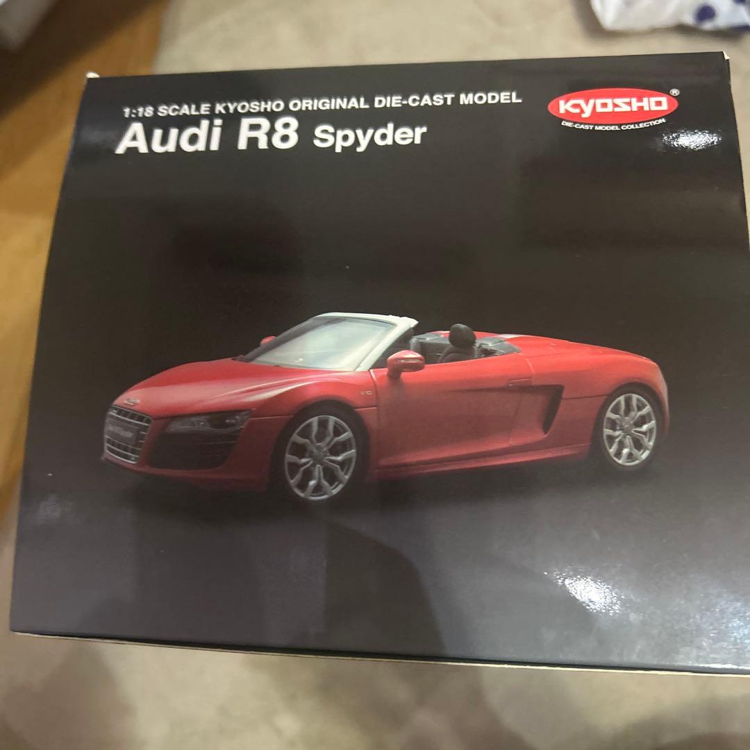 京商　1/18 アウディＲ８スパイダー