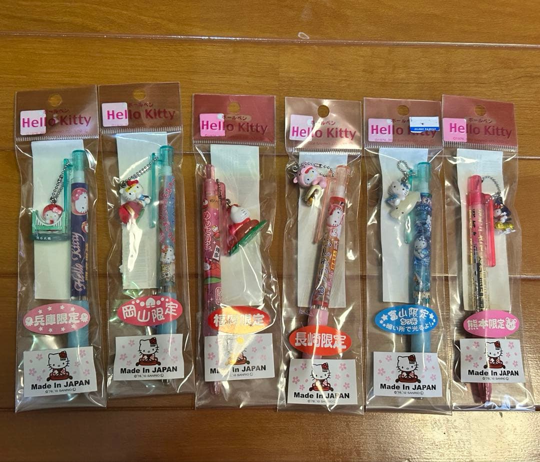 ハローキティご当地ボールペン32本/シャープペン2本