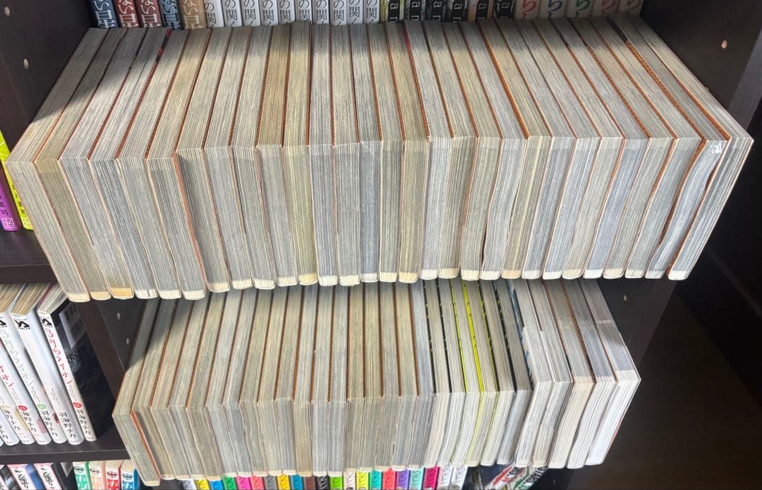 名探偵コナン　100巻セット　105巻➕犯人の犯沢さん6巻セット➕おまけ