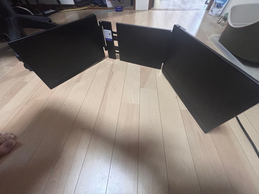 デュアルディスプレイ　トリプルモニター