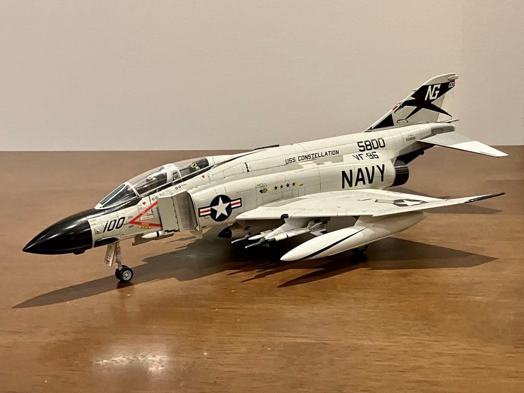 1/48 アメリカ海軍 F-4J ファントムII