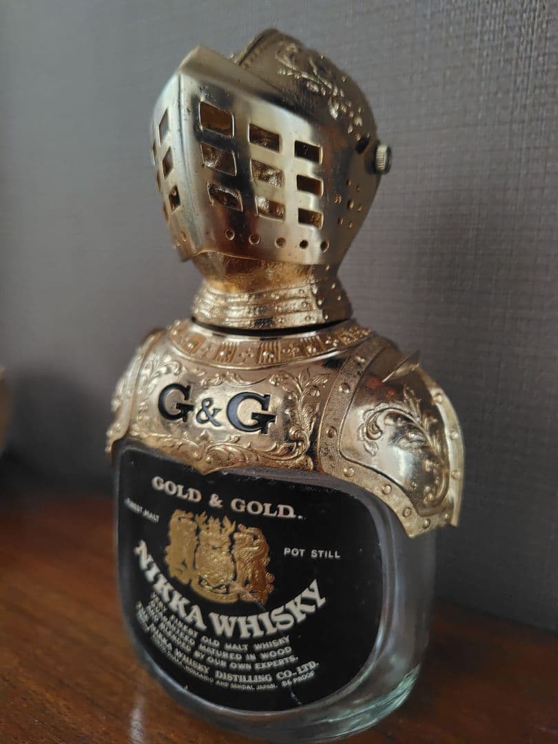 NIKKA WHISKY GOLD & GOLD 騎士ボトルカバー