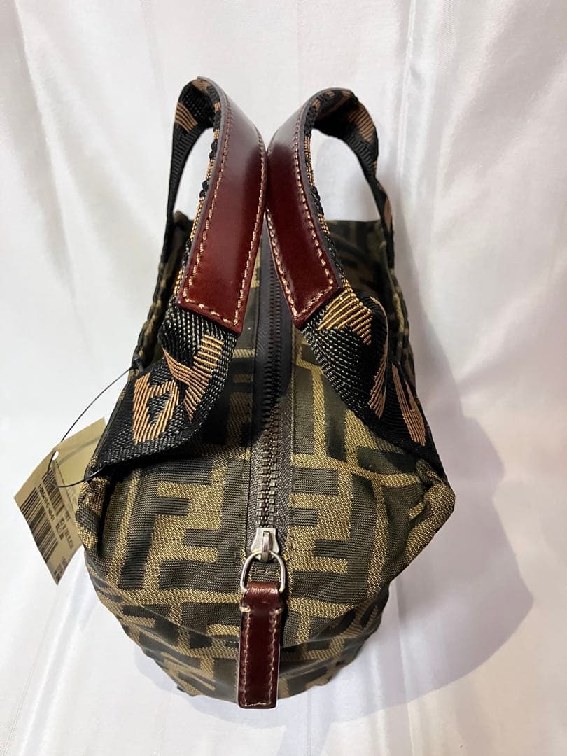 FENDI フェンディ人気 ズッカ柄 ハンドバッグ