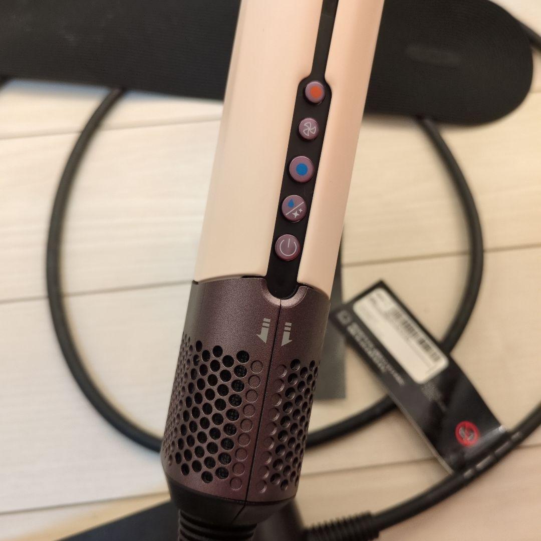 ダイソン エアストレート ドライヤー