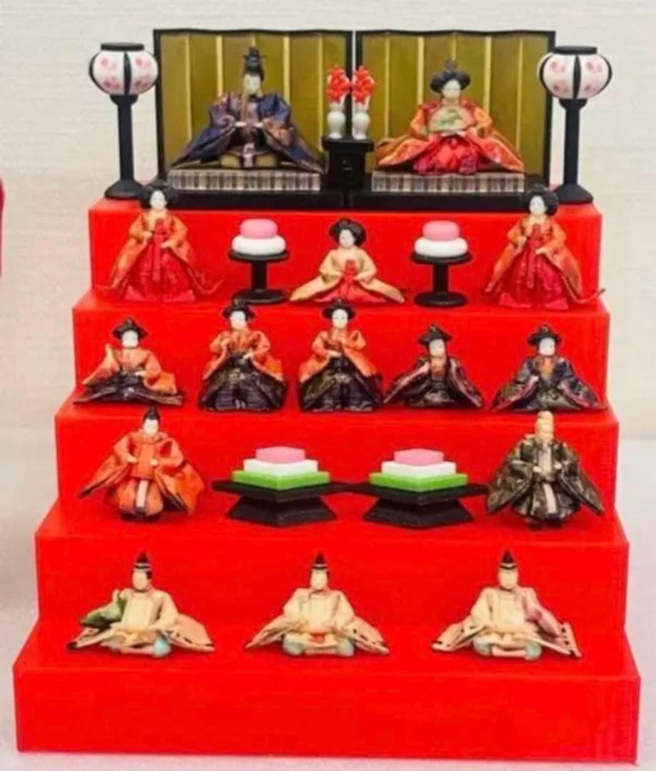 ミニチュア★ひな人形フルセット★フィギュア★1/64★リーメントに★ドールハウス