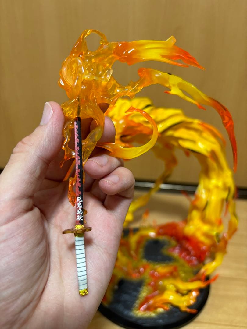 鬼滅の刃 煉獄杏寿郎 炎の呼吸 奥義 玖ノ型・煉獄 1/8スケールフィギュア