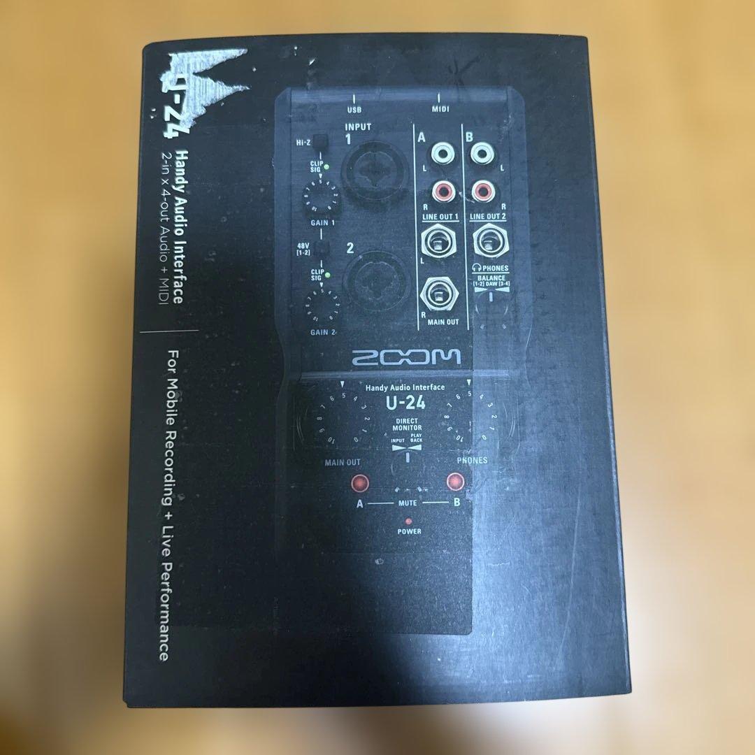 ZOOM 24 ハンディポータブルオーディオインターフェイス