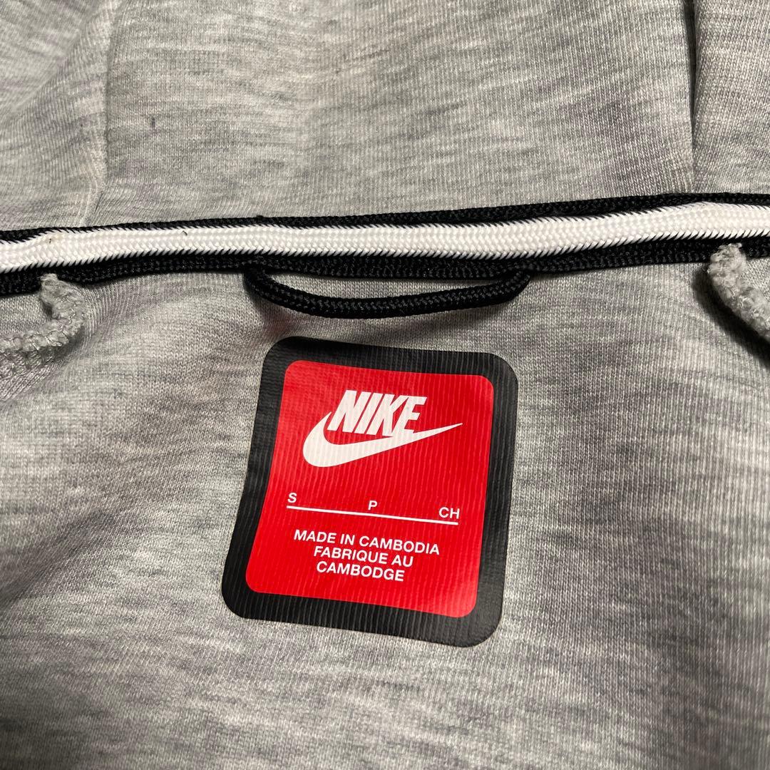 ナイキ テックフリース パーカー フルジップ グレー S