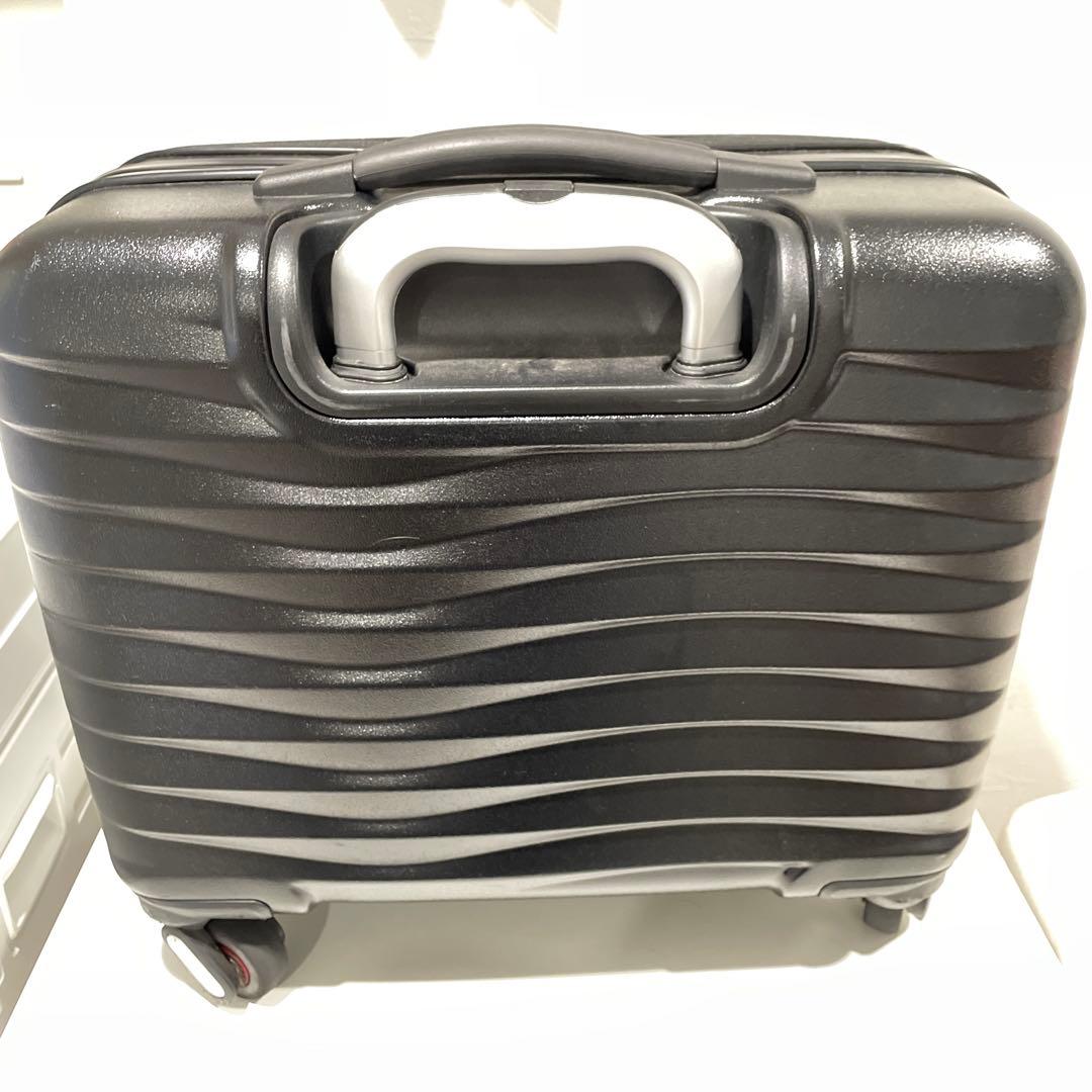 FREQUENTER CLAM 1-211 横型 4輪 静音 機内持ち込み可