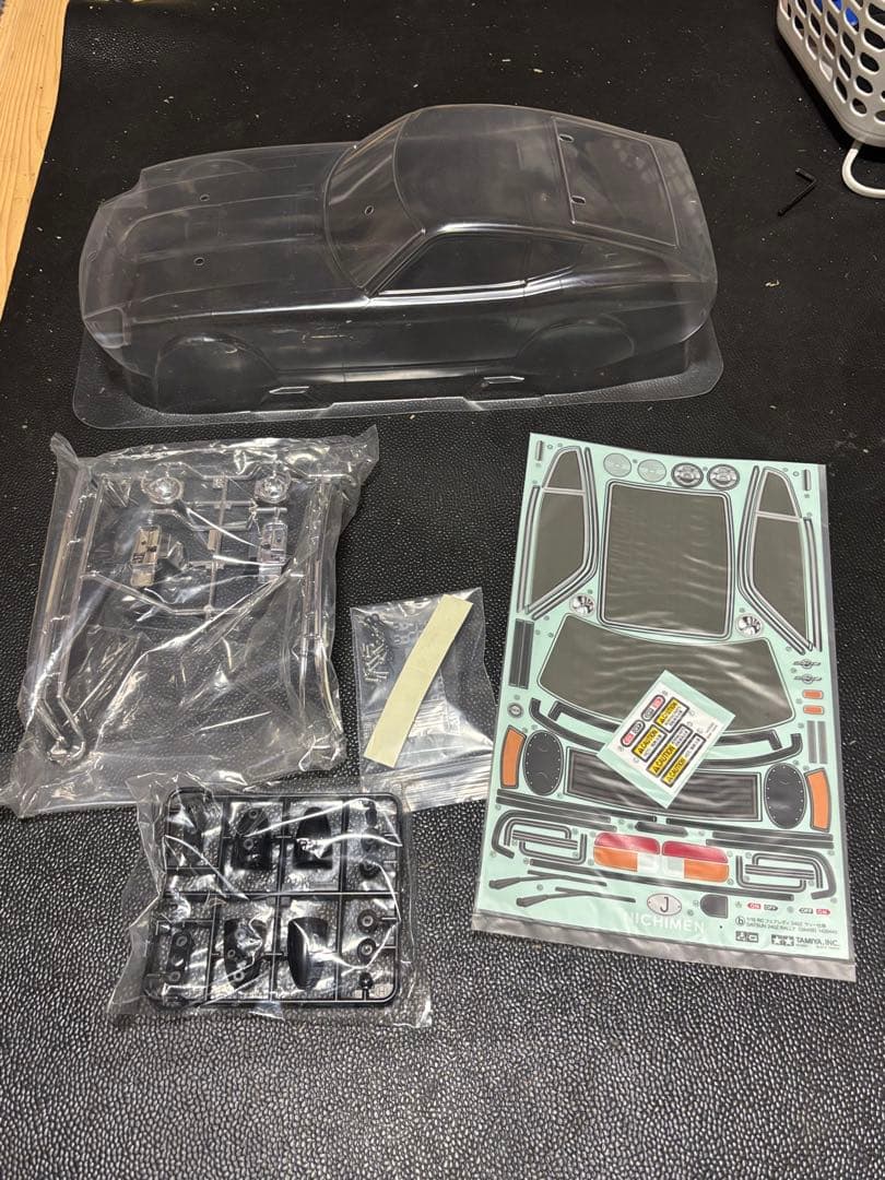 タミヤ1/10RCカー用クリアボディ フェアレディ240Z ラリー仕様