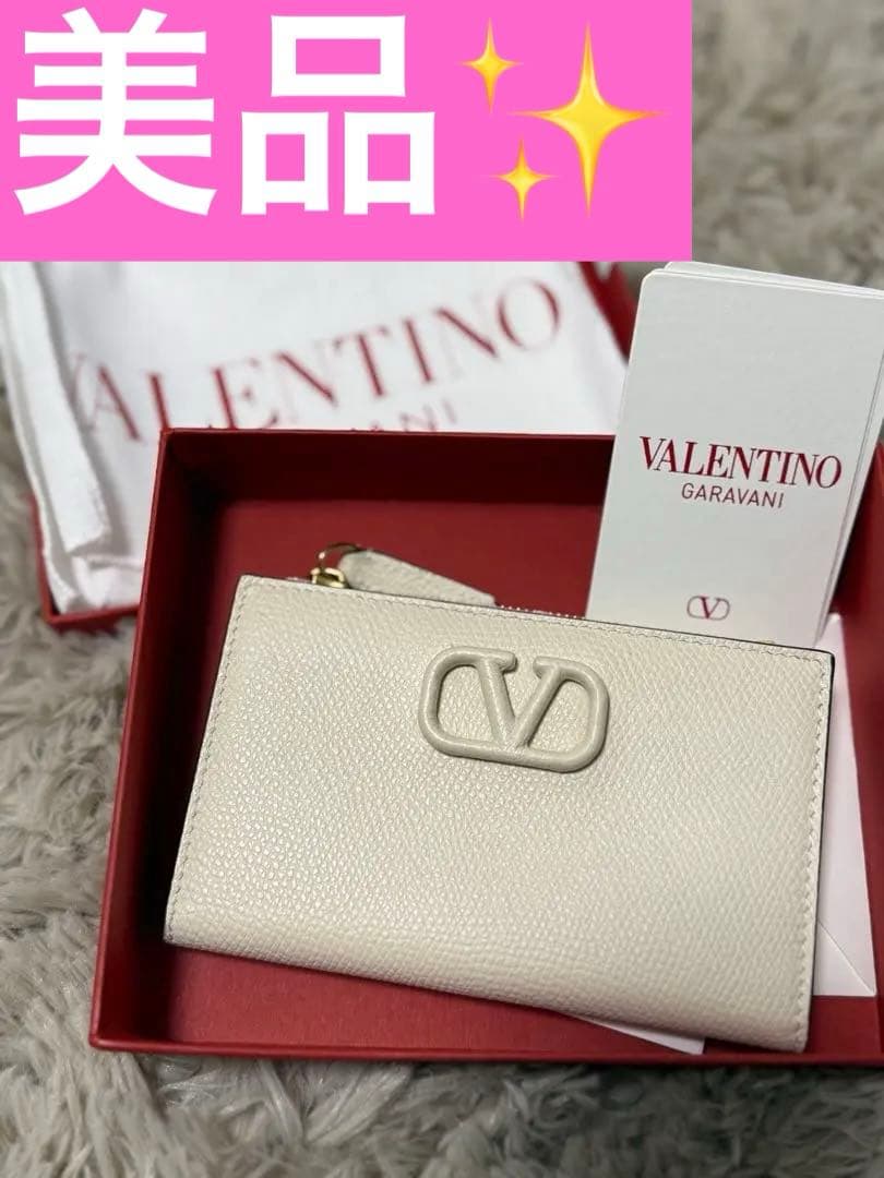 バレンチノ　二つ折りレディース財布
