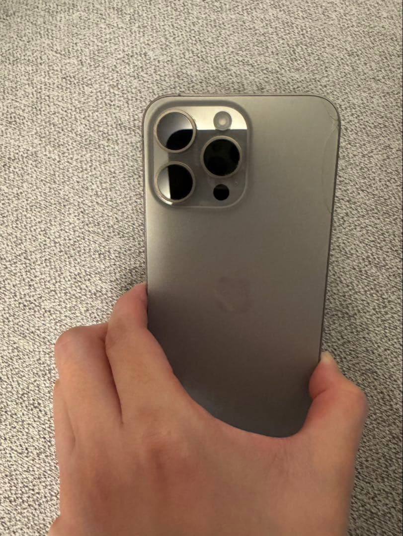 Apple iPhone 15ProMax ナチュラルチタニウム 本体