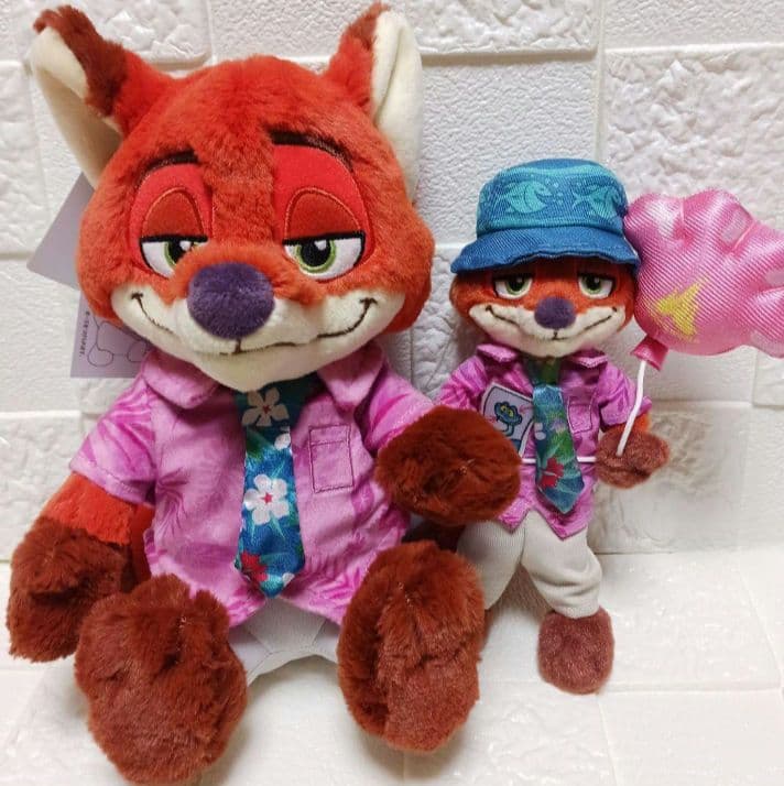 ズートピア　ポージーペンケース　ぬいぐるみバッジ　ニック　2点セット