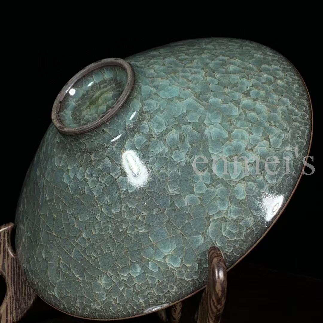 中国古美術・旧蔵品 宋代 官窑 冰裂纹斗笠碗（広口碗）・置物・茶道具・文房具