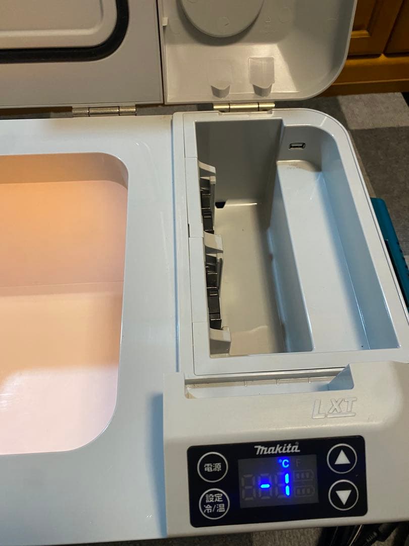 Makita 保冷温庫 CW180D