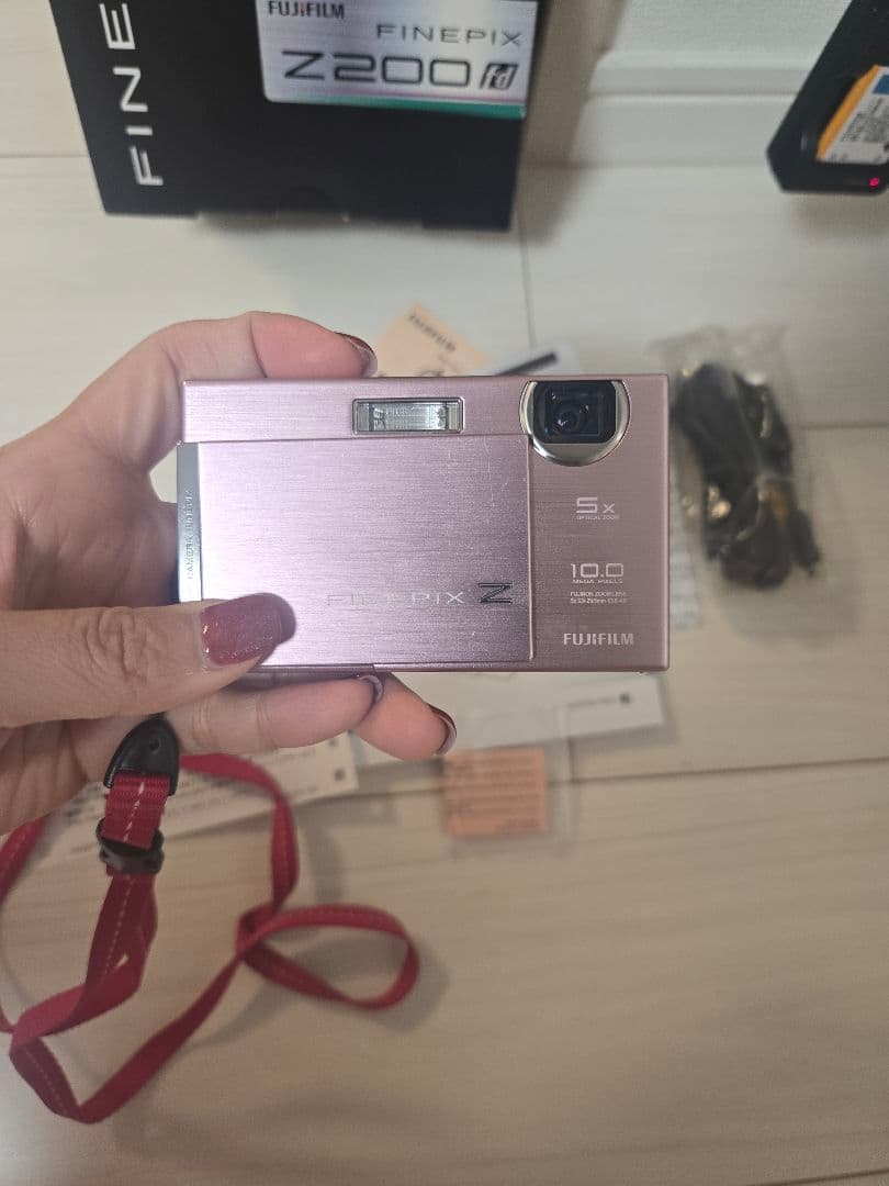 Fujifilm FinePix Z200 デジタルカメラ