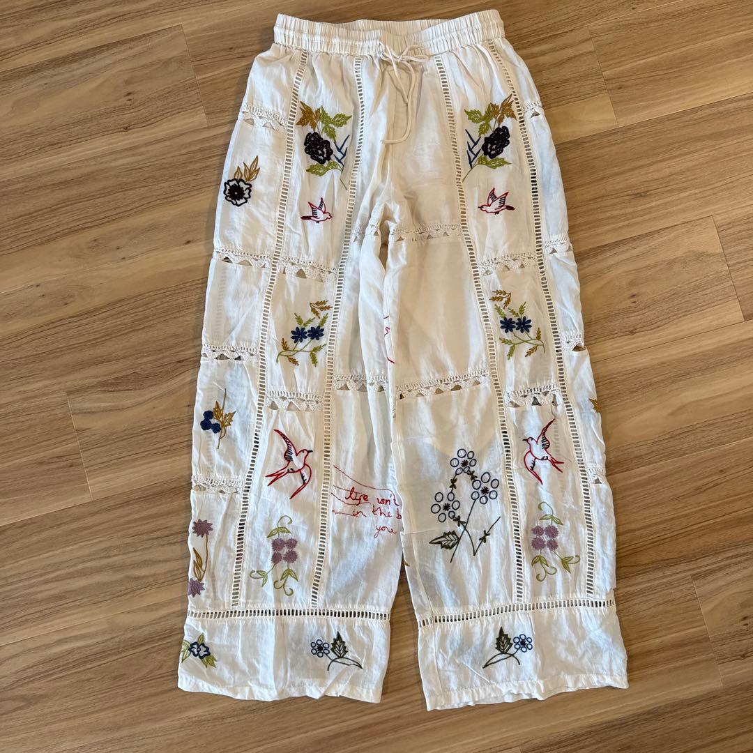 TODAYFUL 刺繍ホワイトパンツ　36