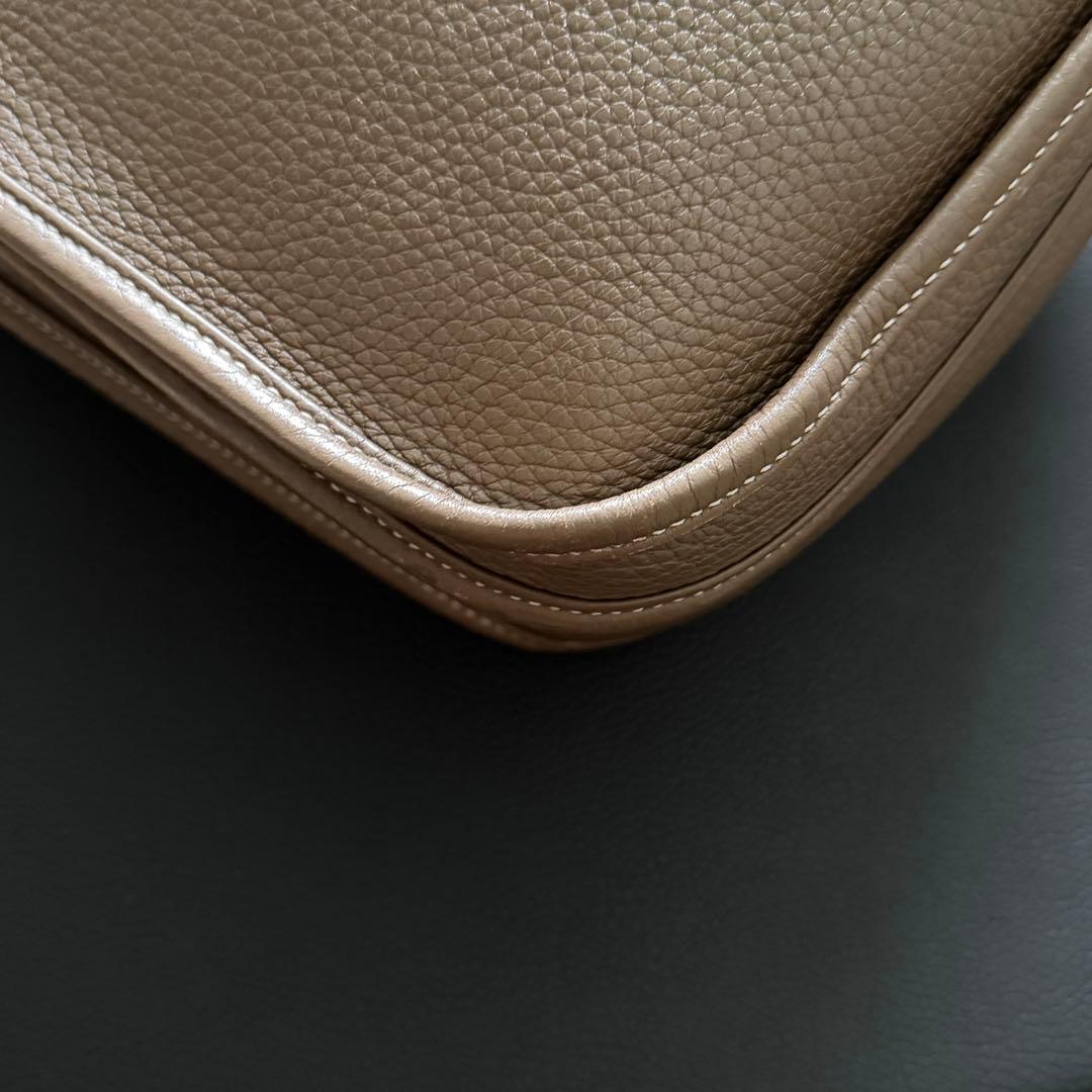 現行モデル HERMES エヴリンⅢ PM エトゥープ ショルダーバッグ C刻印