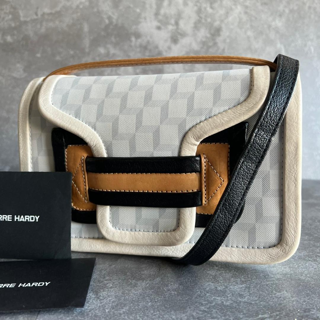 mama☆ ⭐️PIERRE HARDY⭐️ピエールアルディ アルファ