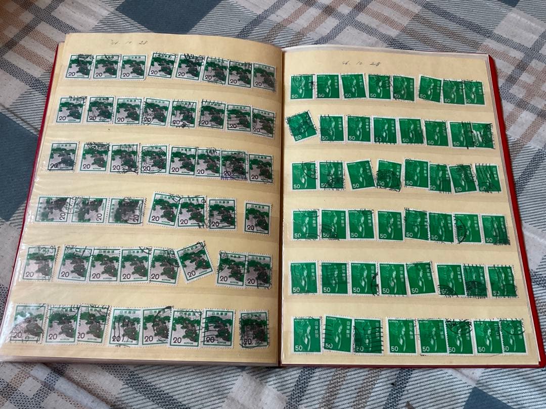 使用済み切手／日本国内の切手　アルバムにビッシリシリーズ第3弾【昭和レトロ】。