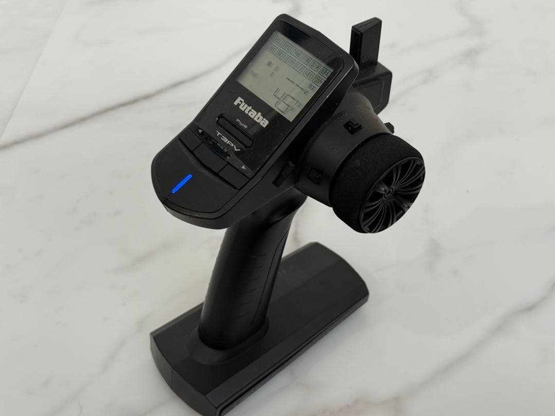 axial wraith レイス スーパーチャージャー付き+ 新品カスタムパーツ