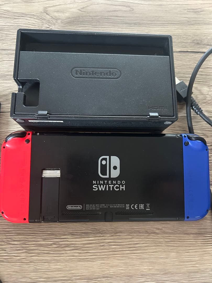 Nintendo Switch 本体 赤/青 付属品付き