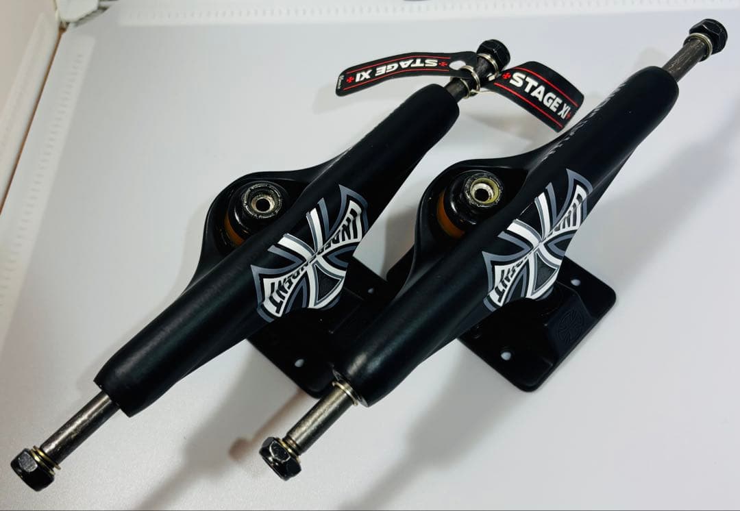 レア Independent Titanium 159 スケートボードトラック