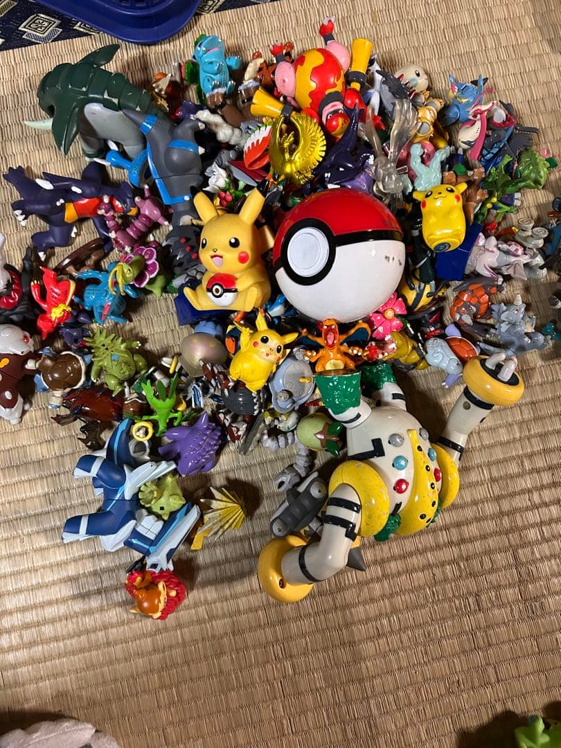 モンコレ　初代〜BW 計77体セット 初期　まとめ売り　ポケモン　フィギュア