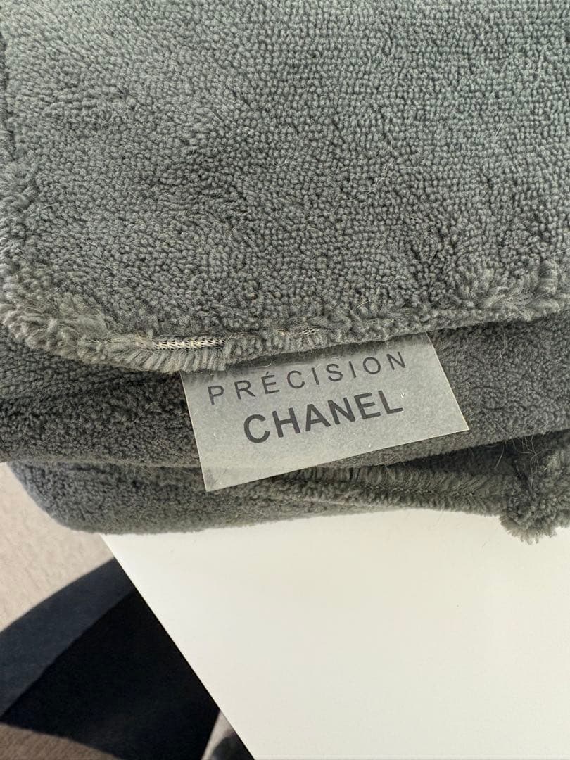 CHANEL グレー スエード ショルダーバッグ ノベルティ