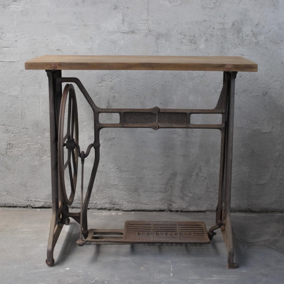 【現品限り】リメイク ミシン テーブル 机 アイアン 鉄脚 インダストリアル
