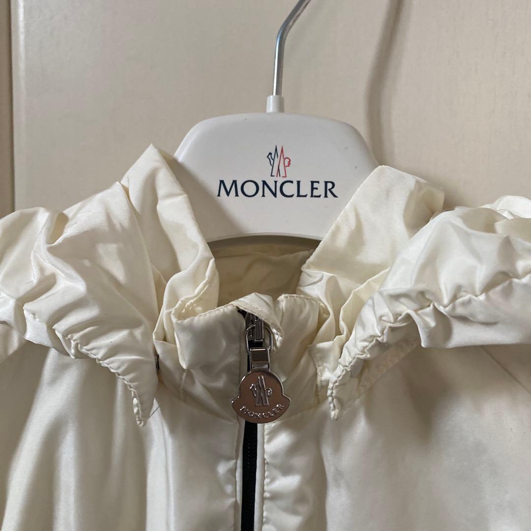 MONCLER ホワイト フリルジャケット　キッズ　　92㎝