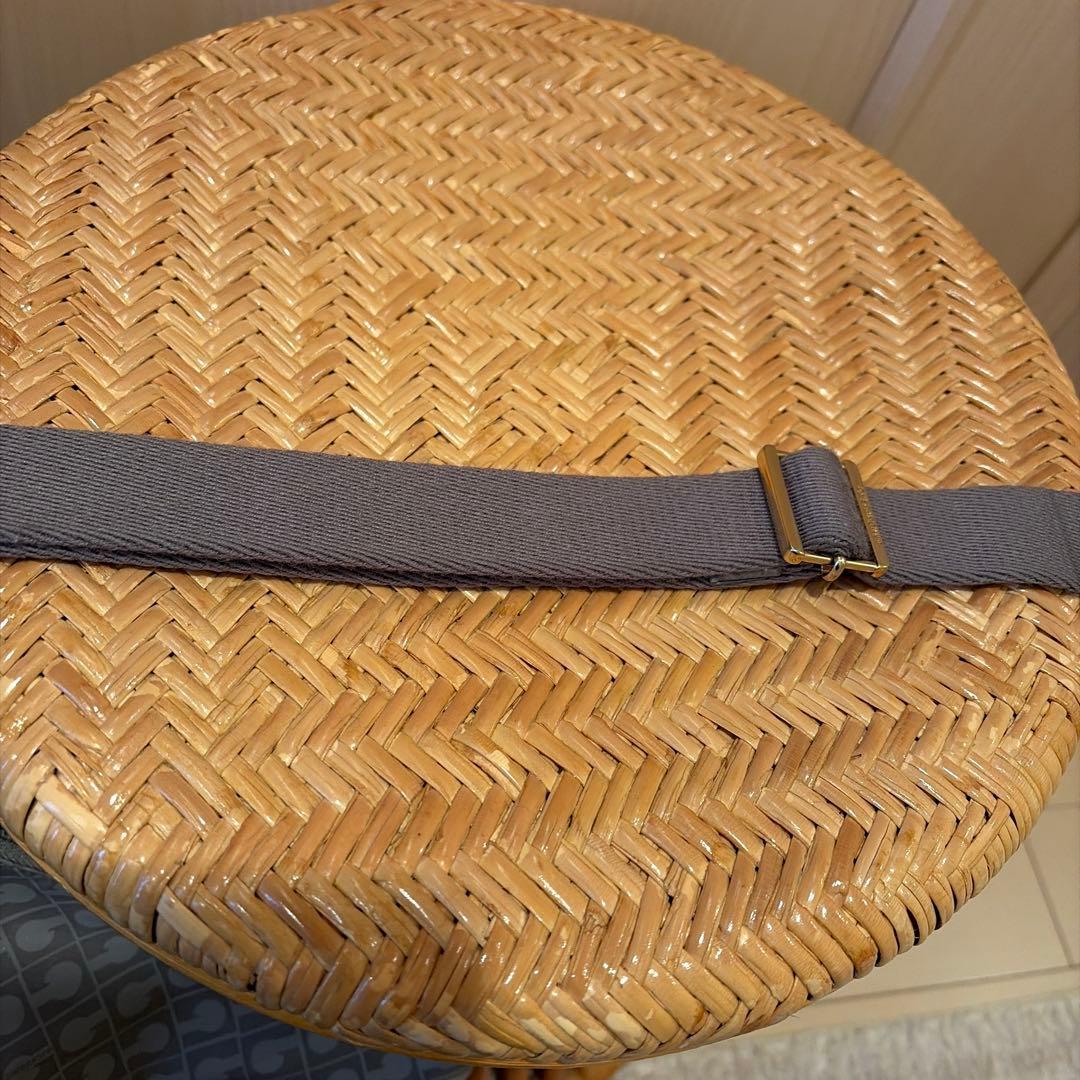 ゲラルディーニ　グレー ショルダーバッグ