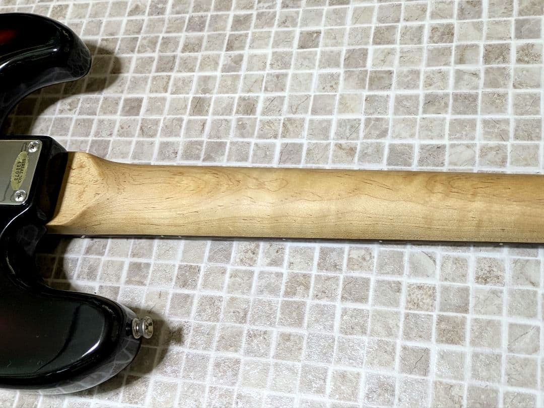 BUSKERS バスカーズ ベース エレキベース サンバースト ジャズベース