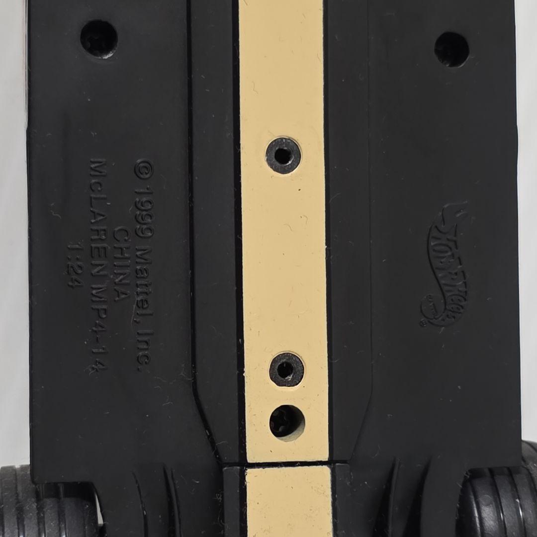 レーシングカー　ホットホイール　メルセデス　マクラーレン　ミニカー　コックピット