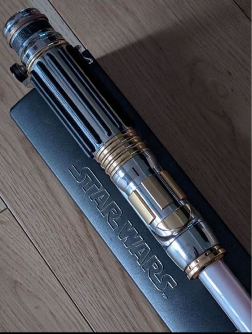 マスターレプリカ社　スターウォーズep3　メイス・ウィンドゥ　FXライトセーバー