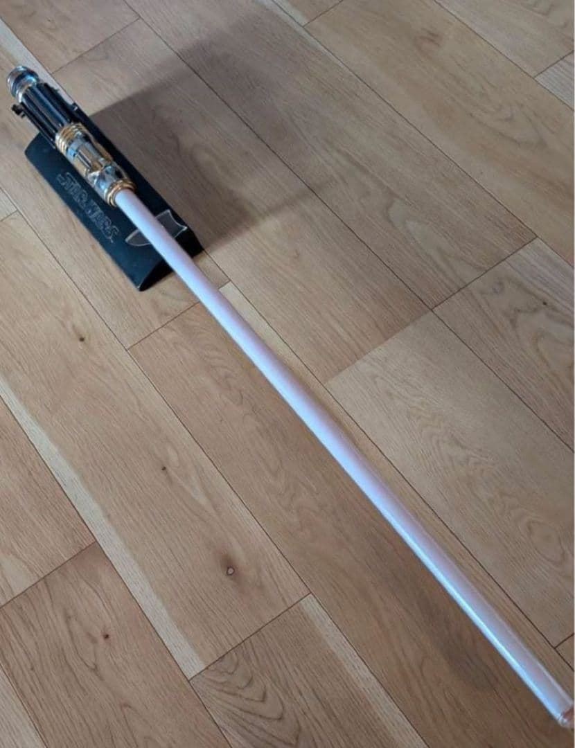 マスターレプリカ社　スターウォーズep3　メイス・ウィンドゥ　FXライトセーバー