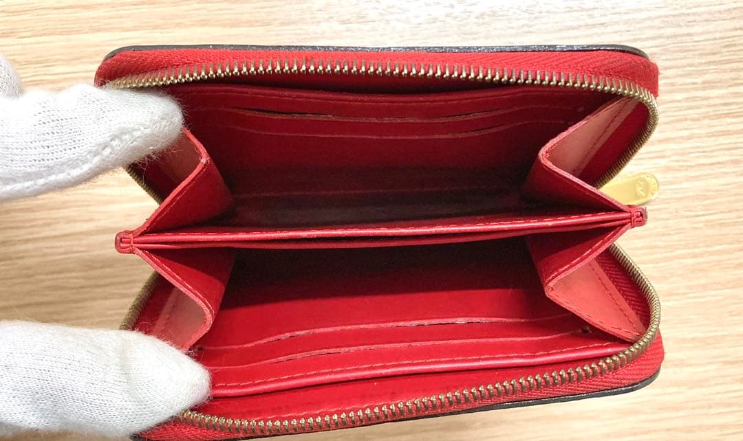 LOUIS VUITTON モノグラム ヴェルニ ジッピーパスケース