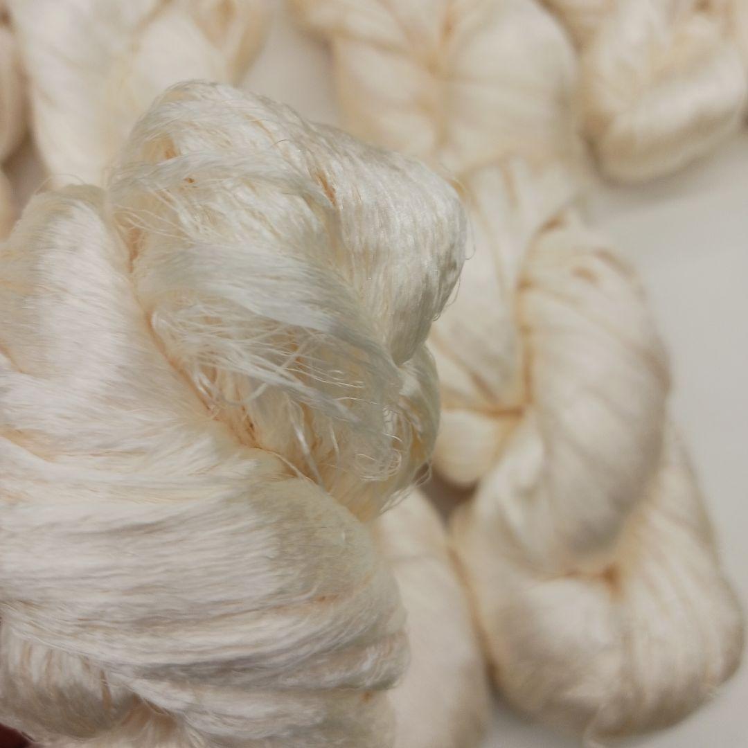 たぬき極細糸、黄色絹糸セット