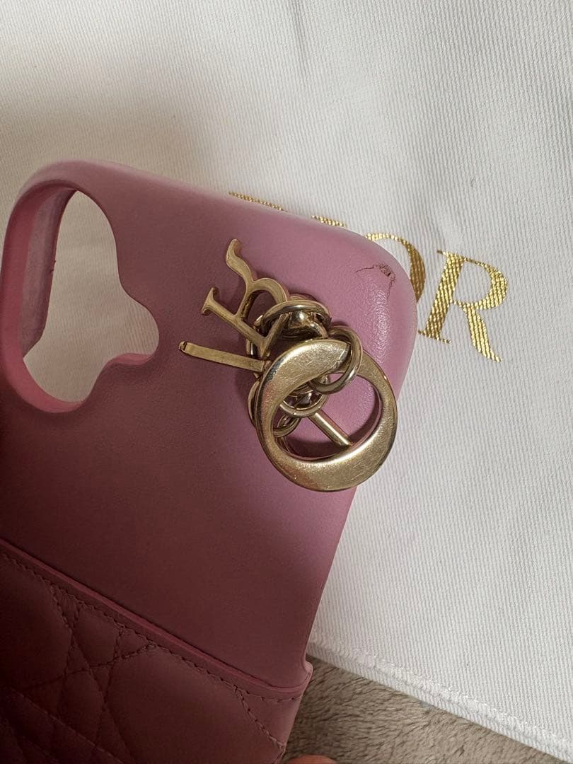 DIORキルティングiPhoneケース　正規品16 袋付き値下げ‼️