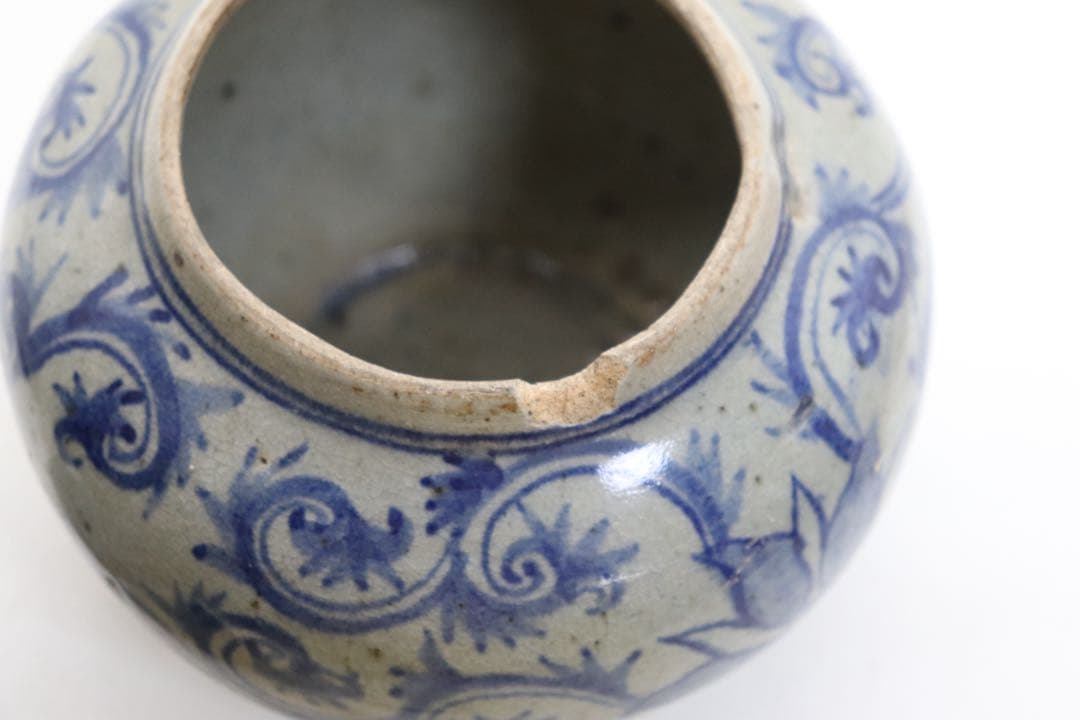 古安南　染付壺　花卉紋　送料込み250820