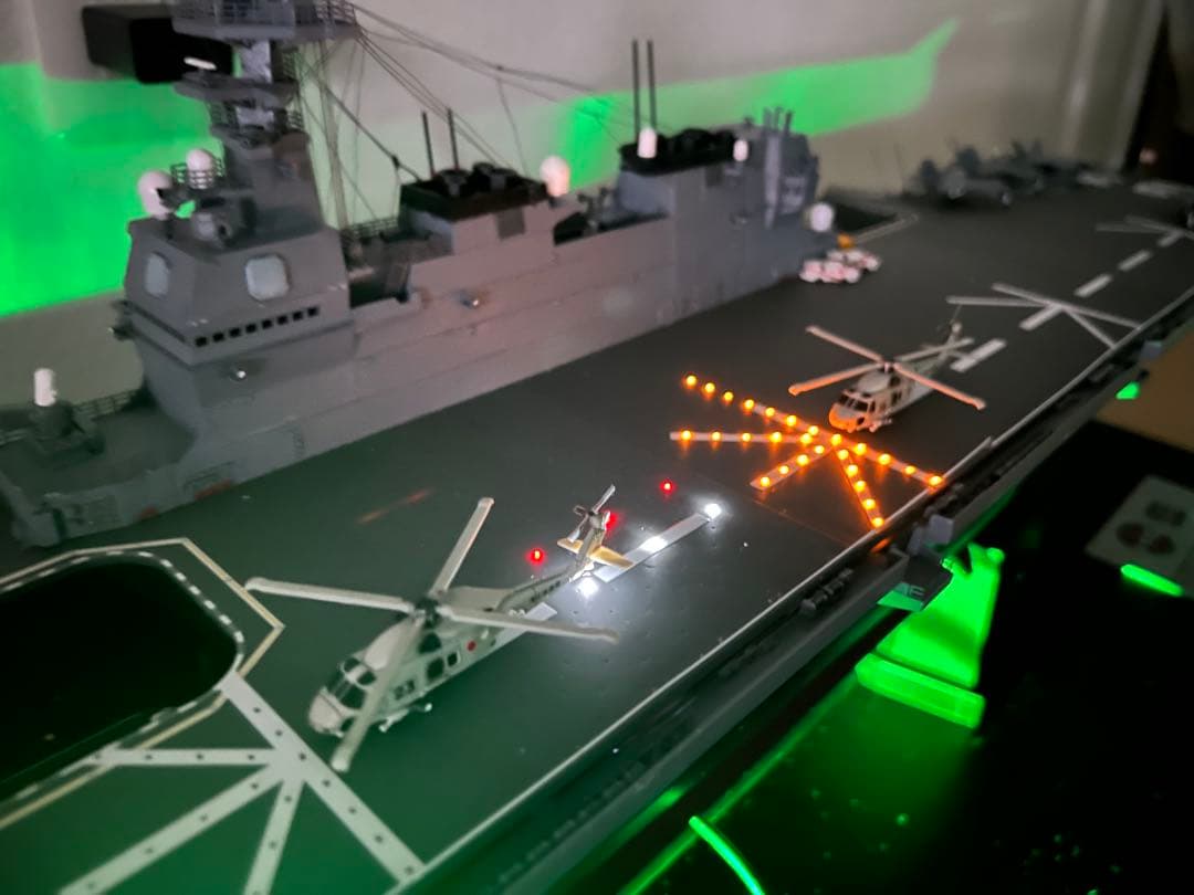 【完成品】護衛艦いずもをつくる ディスプレイケース アダプター付き