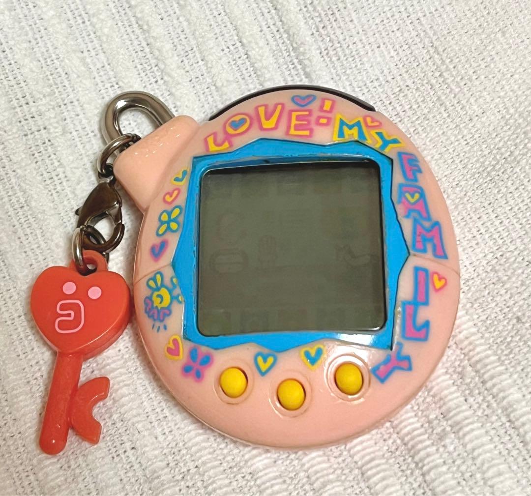 たまごっち いぇー!ふぁみりーイロイロ!(ふぁみたま) ピンク 本体