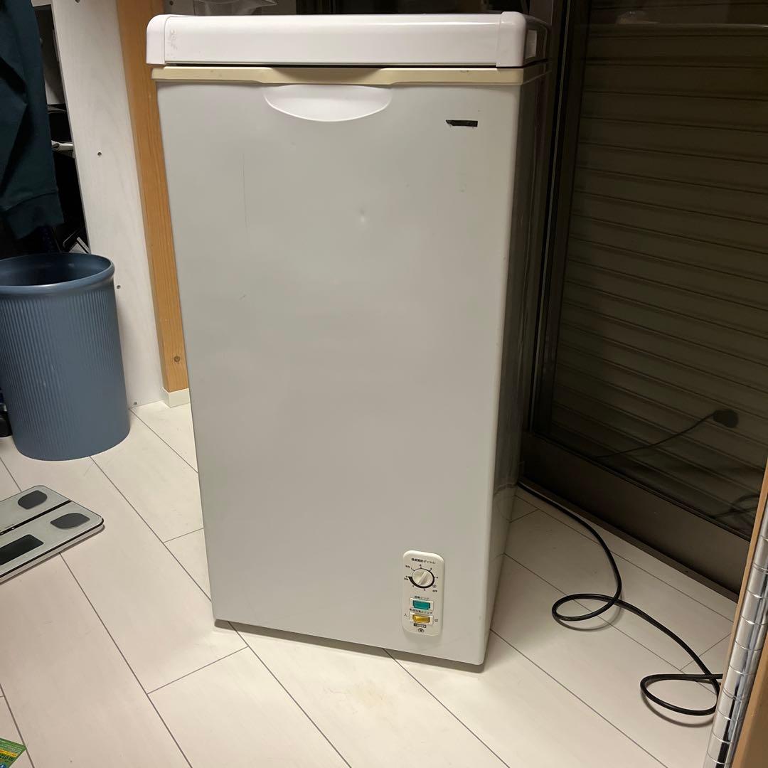 コンパクト冷凍庫 ホワイト 上開き