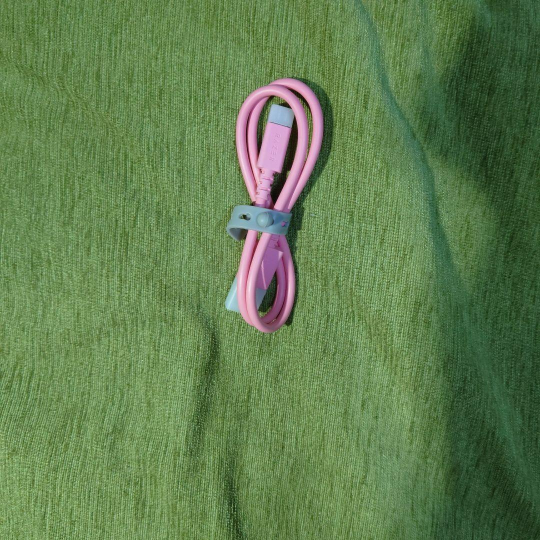 Razer Kraken Kitty V2 BT クォーツピンク