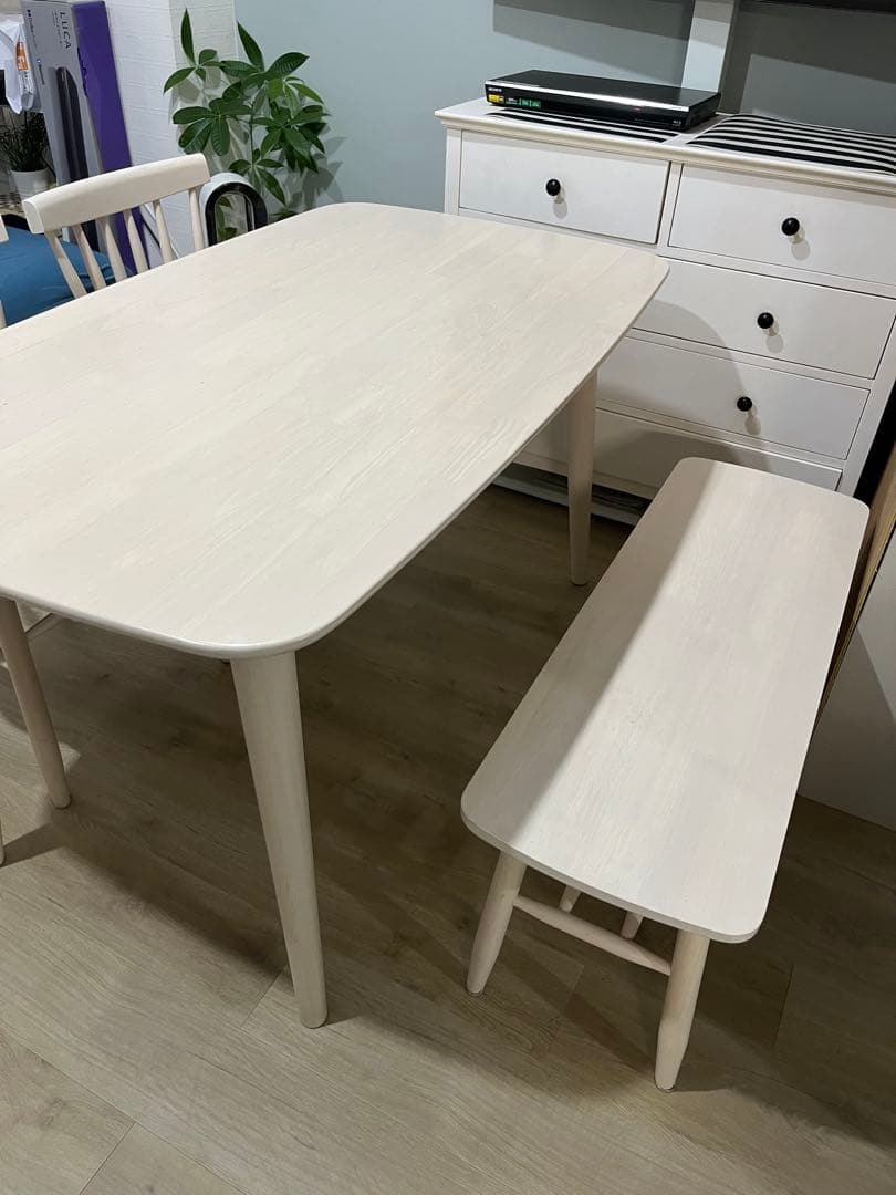 ニトリダイニングテーブルセット　ホワイト木製